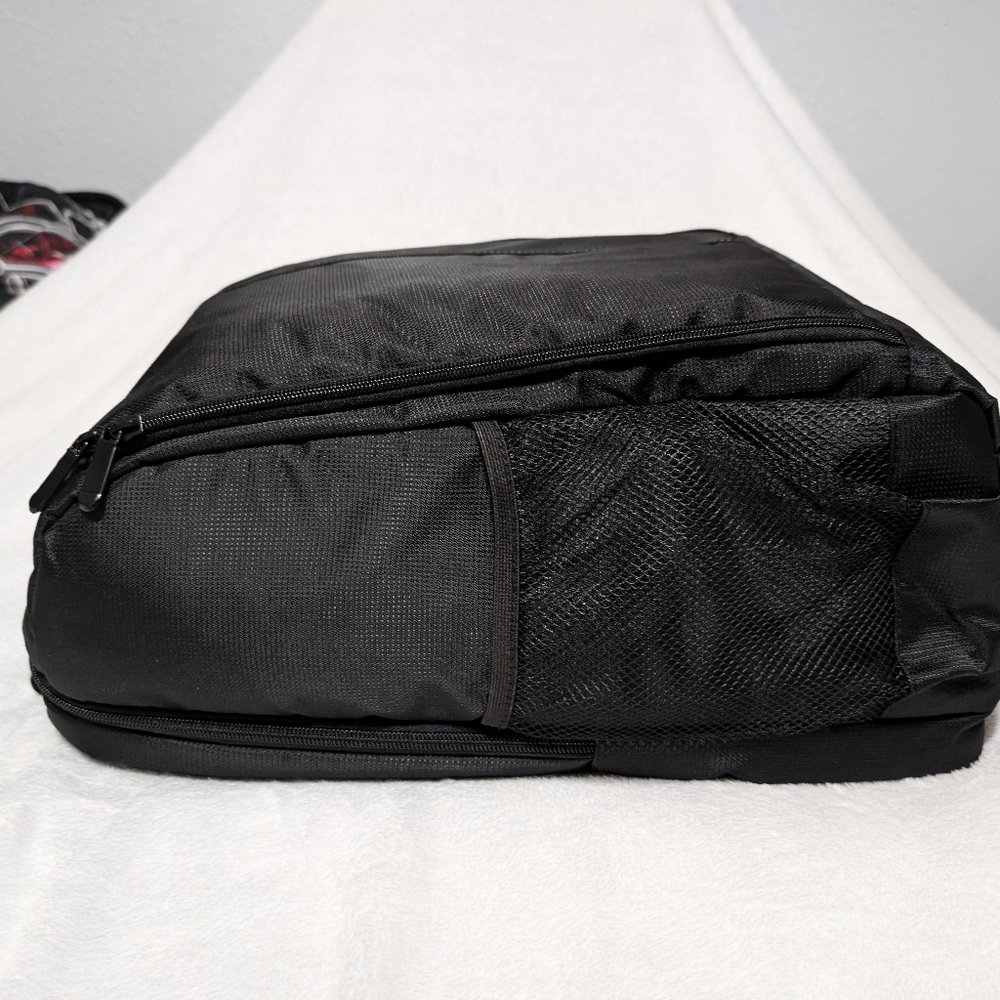 NWOT Camera Backpack - Picture 3 of 13